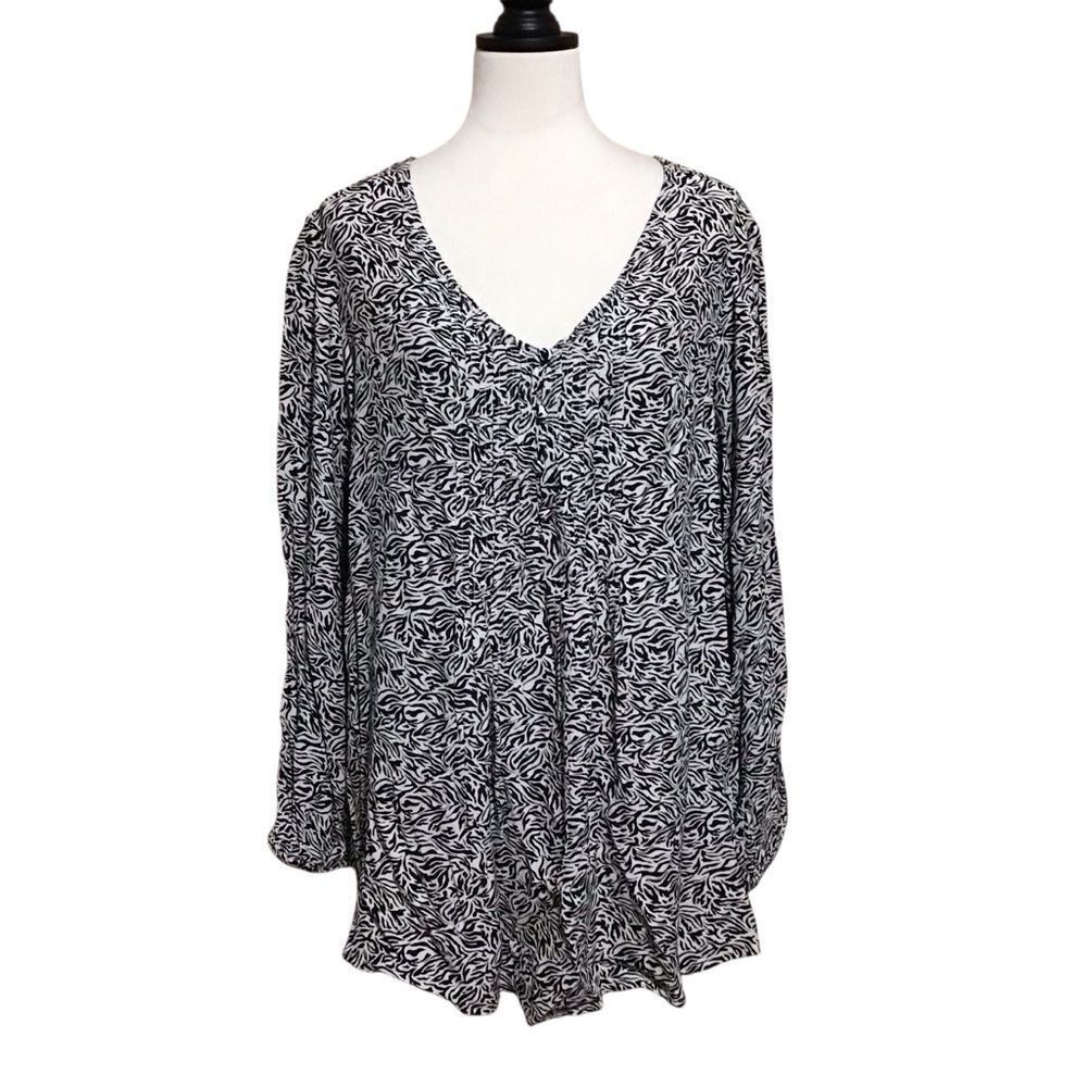Terra & Sky‎ Zebra Print Black and White Long Sleeve Pintuck Blouse 1X 16W-18W
